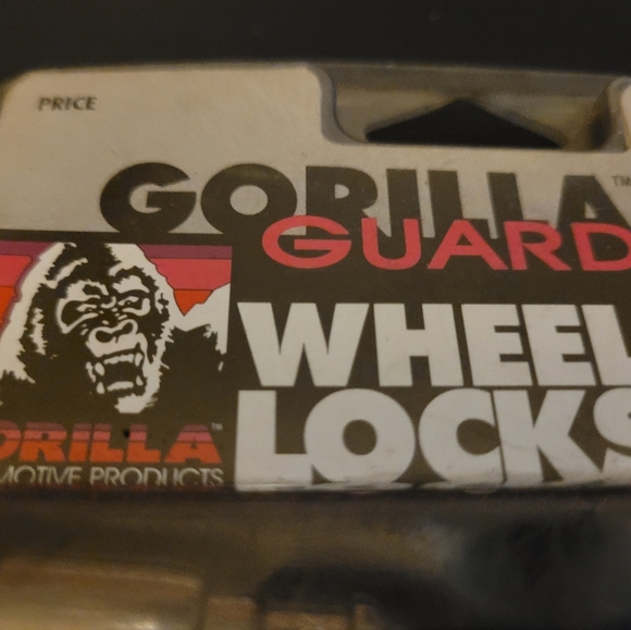 GORILLA GUARD WHEEL LOCKS - Picture 5 of 14
